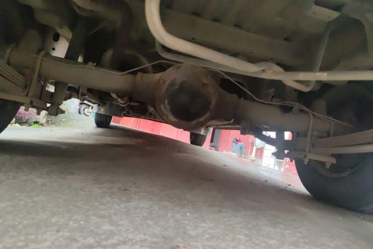 Used Dongfeng Xiaokang C37 2012 1.4L Entrepreneur II Type DK13-06 Chassis Rear