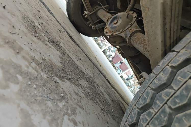 Used Dongfeng Xiaokang C37 2012 1.4L Entrepreneur II Type DK13-06 Chassis Rear Right