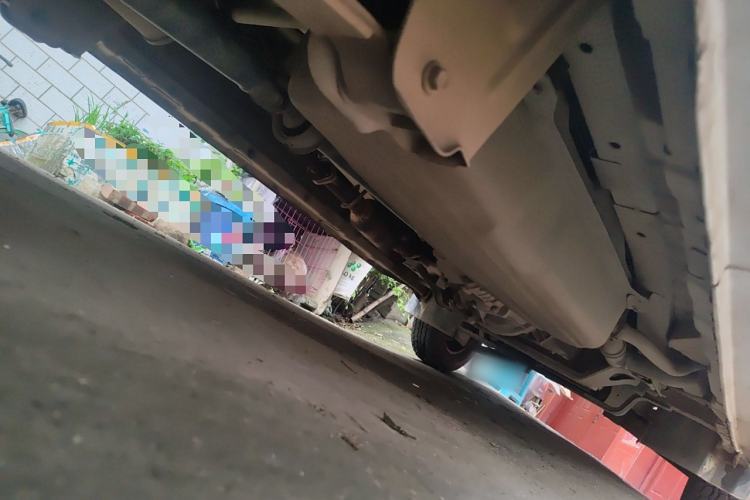 Used Dongfeng Xiaokang C37 2012 1.4L Entrepreneur II Type DK13-06 Chassis Rear Right