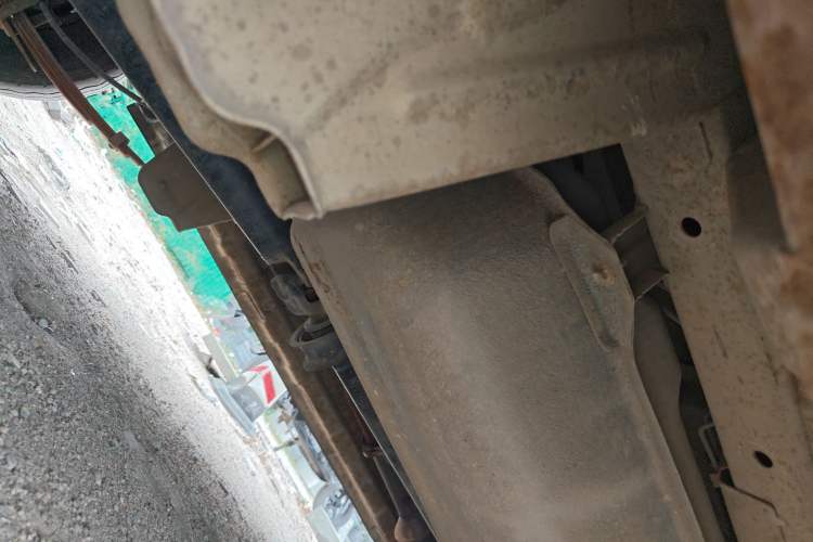 Used Dongfeng Xiaokang C37 2012 1.4L Entrepreneur II Type DK13-06 Chassis Rear Right