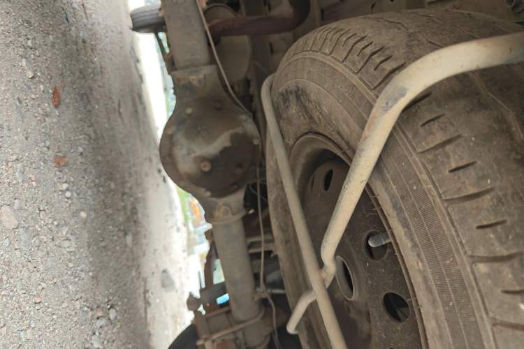 Used Dongfeng Xiaokang C37 2012 1.4L Entrepreneur II Type DK13-06 Chassis Rear