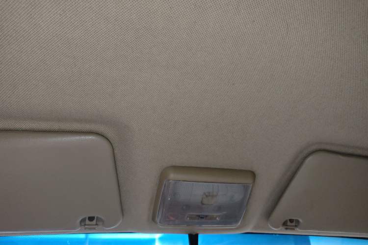 Used Dongfeng Xiaokang C37 2012 1.4L Entrepreneur II Type DK13-06 Headliner