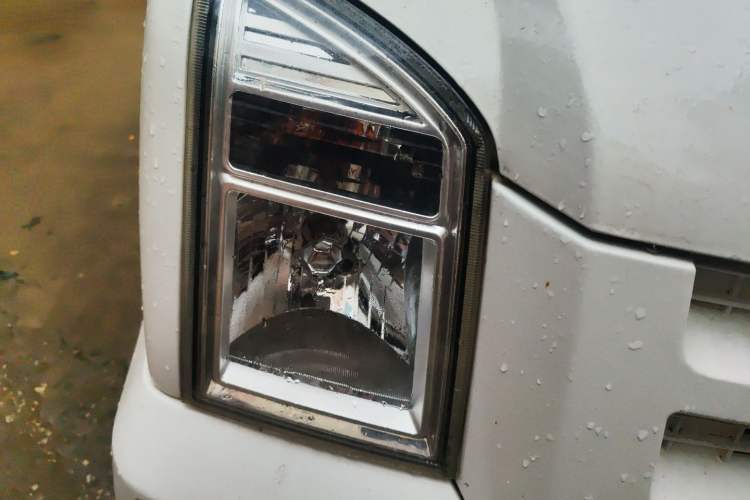 Used Dongfeng Xiaokang C37 2012 1.4L Entrepreneur II Type DK13-06 Right Front Headlight