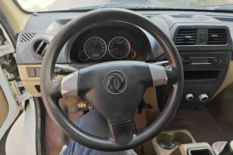 Used Dongfeng Xiaokang C37 2012 1.4L Entrepreneur II Type DK13-06 Steering Wheel