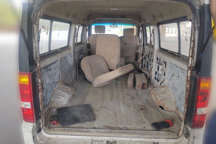 Used Dongfeng Xiaokang C37 2012 1.4L Standard Edition DK13-06 Trunk