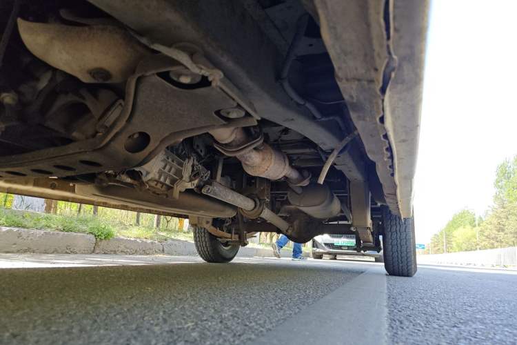 Used Dongfeng Xiaokang C37 2012 1.4L Standard Edition DK13-06 Chassis Front Left