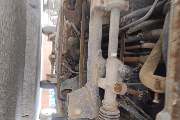 Used Dongfeng Xiaokang C37 2012 1.4L Comfort Version DK13-06 Chassis Front