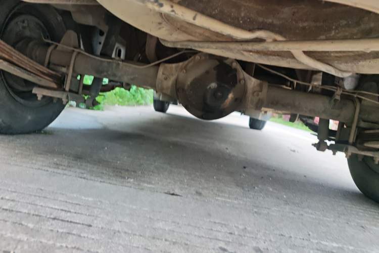 Used Dongfeng Xiaokang C37 2012 1.4L Comfort Version DK13-06 Chassis Rear