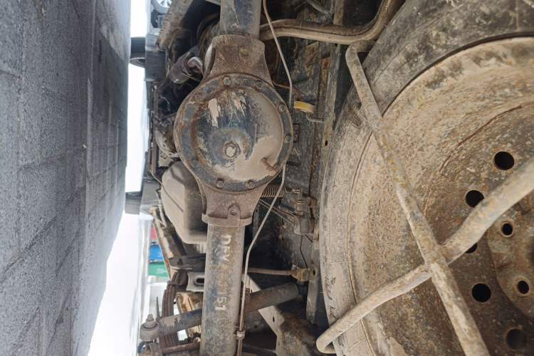 Used Dongfeng Xiaokang C37 2012 1.4L Comfort Version DK13-06 Chassis Rear
