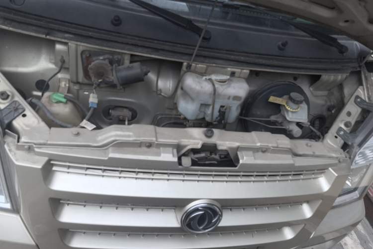 Used Dongfeng Xiaokang C37 2012 1.4L Comfort Version DK13-06 Engine Bay