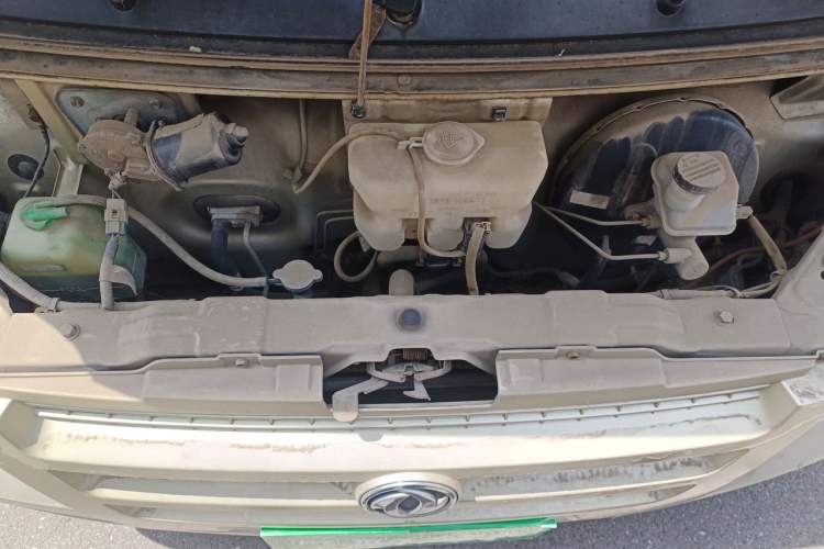 Used Dongfeng Xiaokang C37 2012 1.4L Comfort Version DK13-06 Engine Bay