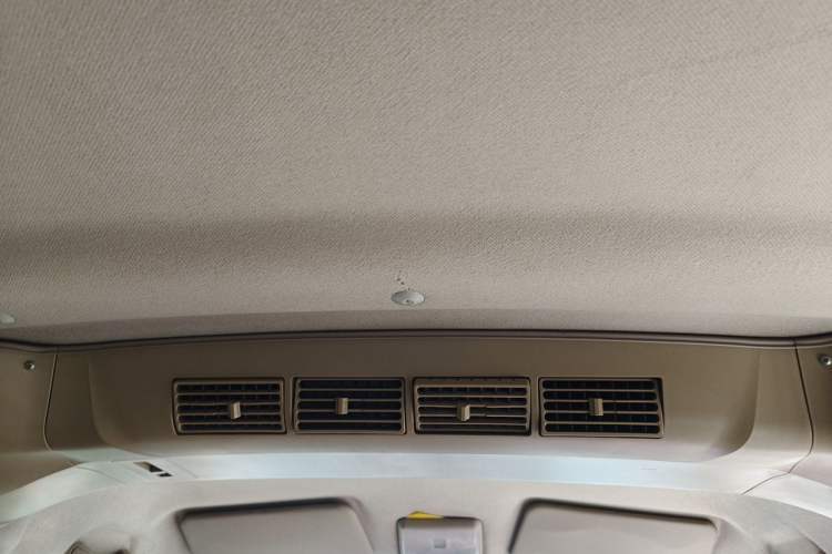 Used Dongfeng Xiaokang C37 2012 1.4L Comfort Version DK13-06 Headliner