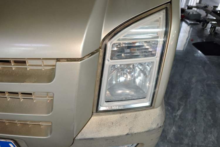 Used Dongfeng Xiaokang C37 2012 1.4L Standard Edition DK13-06 Left Front Headlight