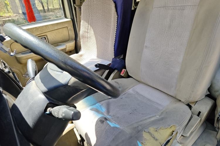 Used Dongfeng Xiaokang C37 2012 1.4L Standard Edition DK13-06 Left Front Seat