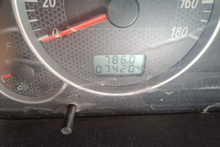 Used Dongfeng Xiaokang C37 2012 1.4L Comfort Version DK13-06 Odometer Close Up