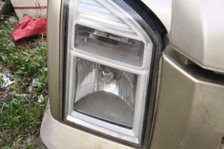 Used Dongfeng Xiaokang C37 2012 1.4L Entrepreneur II Type DK13-06 Right Front Headlight