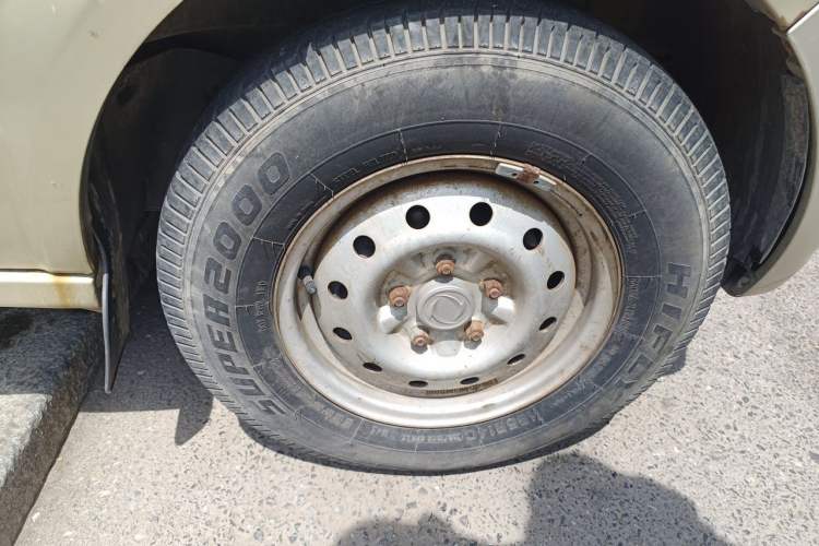 Used Dongfeng Xiaokang C37 2012 1.4L Comfort Version DK13-06 Right Front Wheel Hub