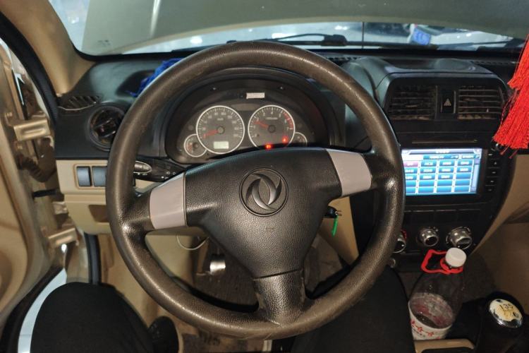 Used Dongfeng Xiaokang C37 2012 1.4L Standard Edition DK13-06 Steering Wheel