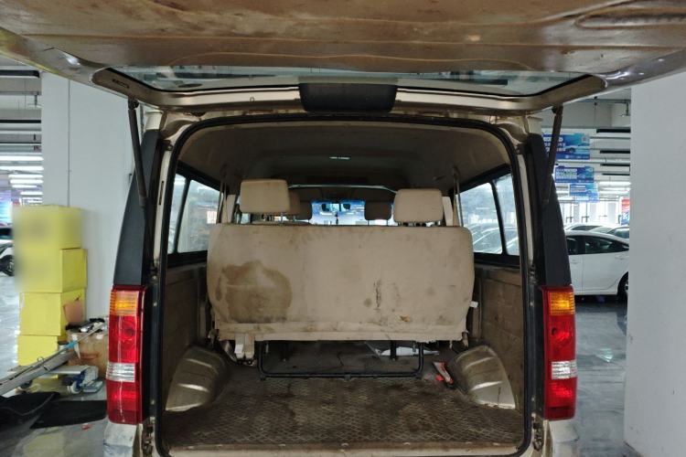 Used Dongfeng Xiaokang C37 2012 1.4L Standard Edition DK13-06 Trunk