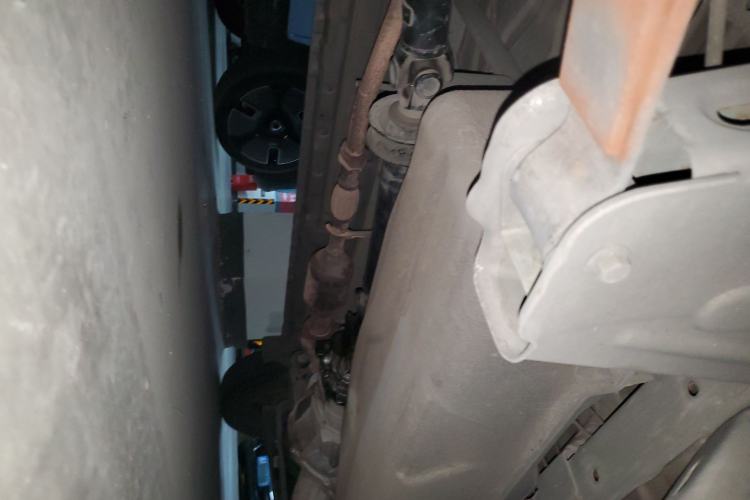 Used Dongfeng Xiaokang C37 2015 1.5L Standard II DK15-06 Chassis Rear Right