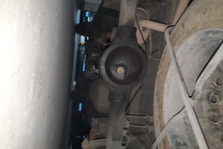 Used Dongfeng Xiaokang C37 2015 1.5L Standard II DK15-06 Chassis Rear