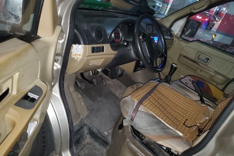 Used Dongfeng Xiaokang C37 2015 1.5L Standard II DK15-06 Driver Seat