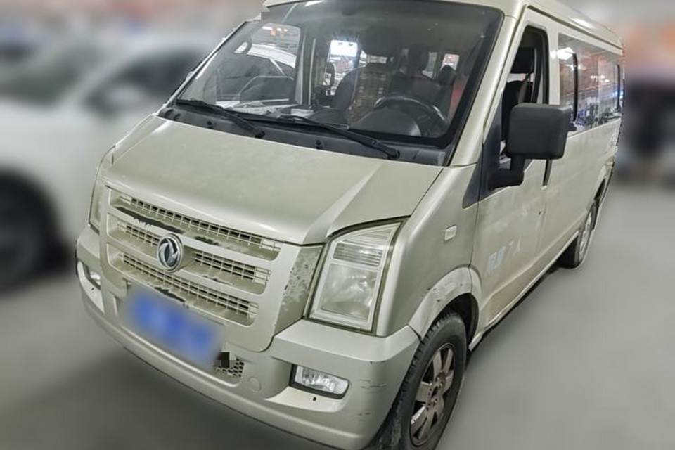 Dongfeng Xiaokang C37 2015