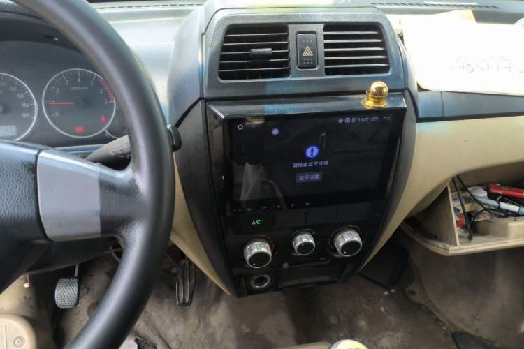 Used Dongfeng Xiaokang C37 2015 1.5L Standard II DK15-06 Audio And AC Panel