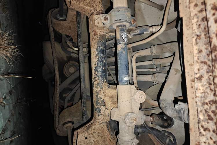 Used Dongfeng Xiaokang C37 2015 1.5L Standard II DK15-06 Chassis Front