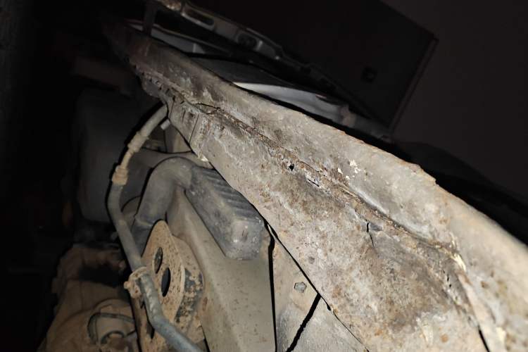 Used Dongfeng Xiaokang C37 2015 1.5L Standard II DK15-06 Chassis Front Right