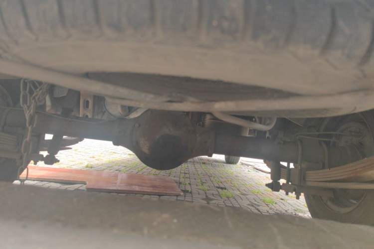 Used Dongfeng Xiaokang C37 2015 1.5L Standard II DK15-06 Chassis Rear