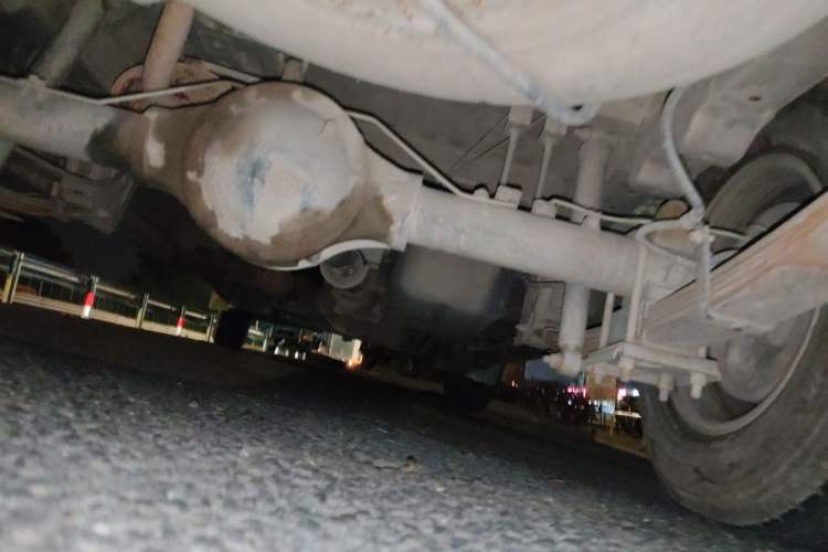 Used Dongfeng Xiaokang C37 2015 1.5L Standard II DK15-06 Chassis Rear