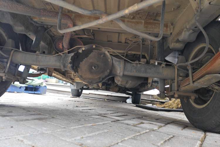 Used Dongfeng Xiaokang C37 2015 1.5L Standard II DK15-06 Chassis Rear