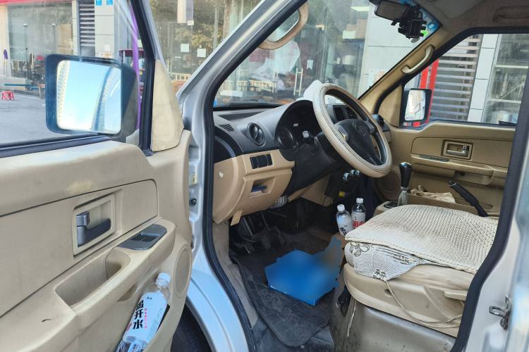 Used Dongfeng Xiaokang C37 2015 1.5L Standard II DK15-06 Driver Seat