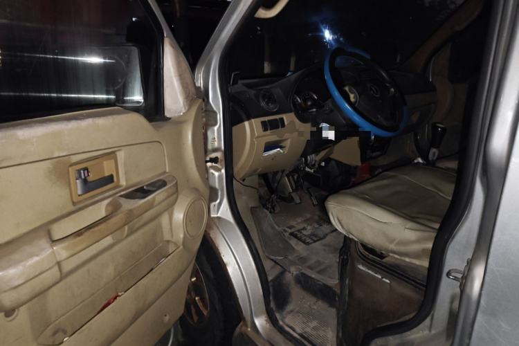 Used Dongfeng Xiaokang C37 2015 1.5L Standard II DK15-06 Driver Seat