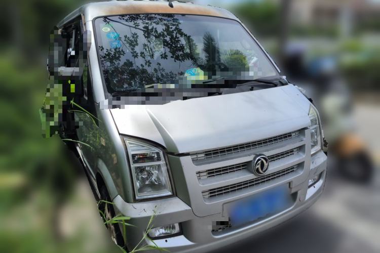 Used Dongfeng Xiaokang C37 2015 1.5L Standard II DK15-06 Front Right 45 Deg