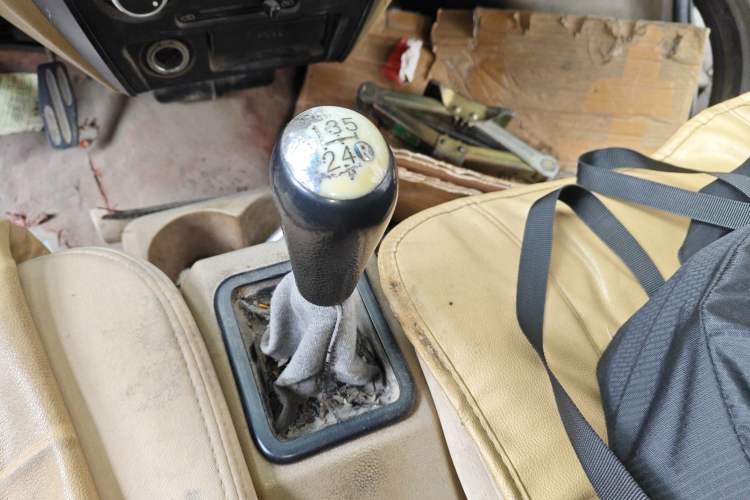 Used Dongfeng Xiaokang C37 2015 1.5L Standard II DK15-06 Gear Lever