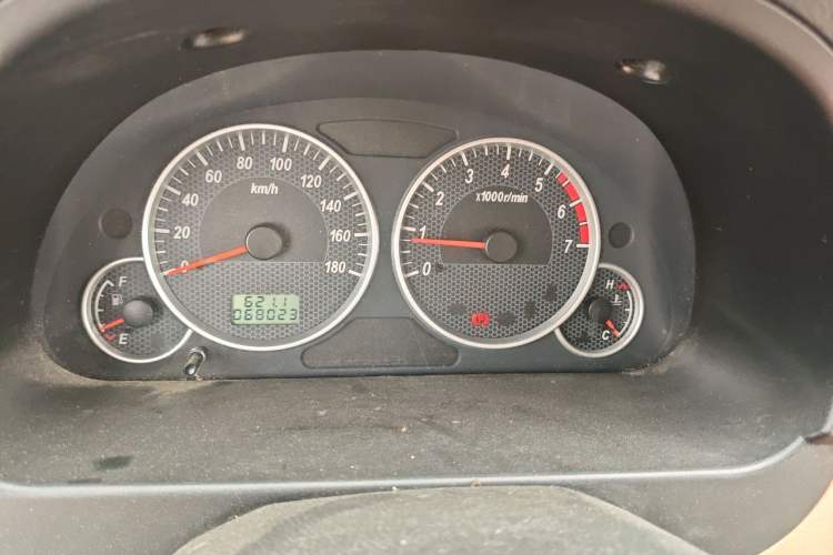 Used Dongfeng Xiaokang C37 2015 1.5L Standard II DK15-06 Instrument Cluster
