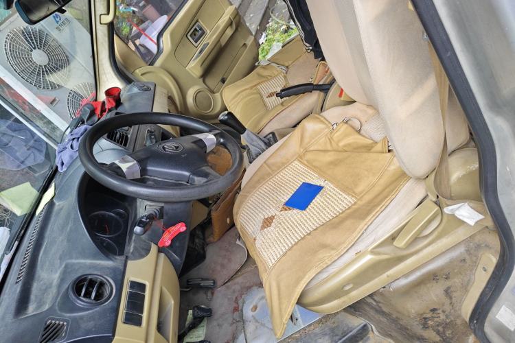 Used Dongfeng Xiaokang C37 2015 1.5L Standard II DK15-06 Left Front Seat