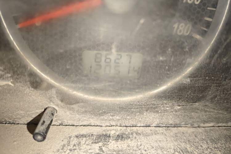 Used Dongfeng Xiaokang C37 2015 1.5L Standard II DK15-06 Odometer Close Up