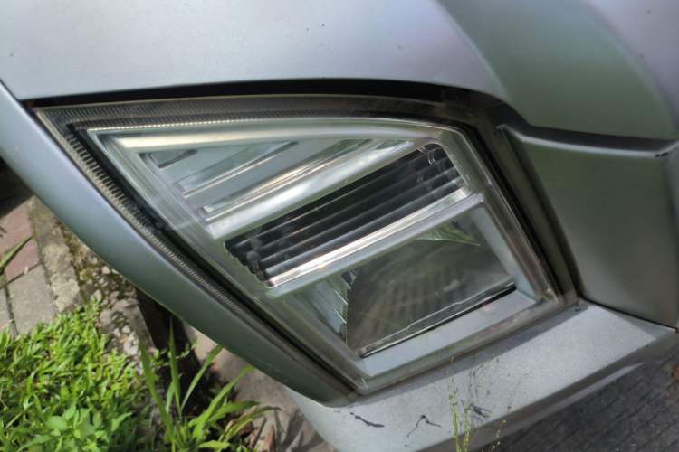 Used Dongfeng Xiaokang C37 2015 1.5L Standard II DK15-06 Right Front Headlight