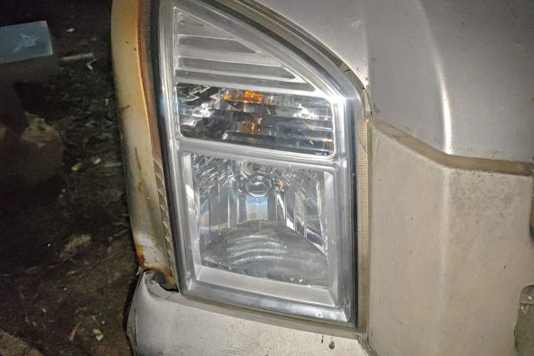 Used Dongfeng Xiaokang C37 2015 1.5L Standard II DK15-06 Right Front Headlight