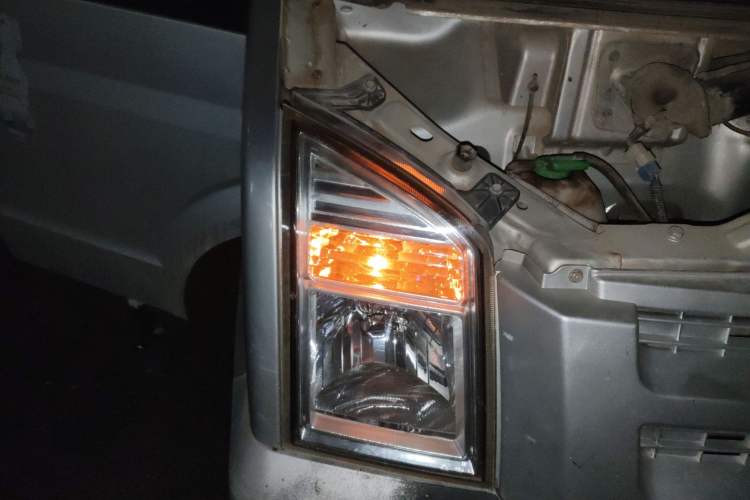 Used Dongfeng Xiaokang C37 2015 1.5L Standard II DK15-06 Right Front Headlight