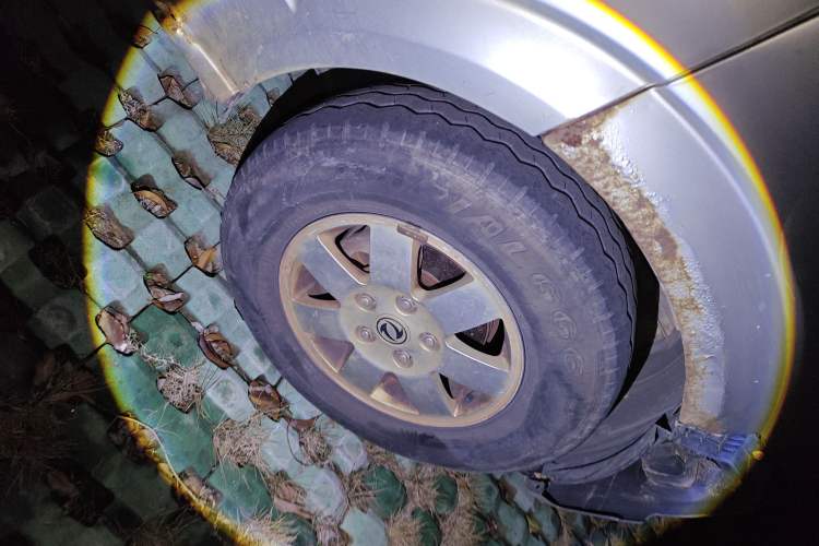 Used Dongfeng Xiaokang C37 2015 1.5L Standard II DK15-06 Right Front Wheel Hub