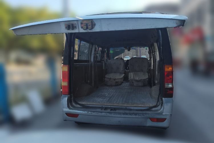 Used Dongfeng Xiaokang C37 2015 1.5L Standard II DK15-06 Trunk