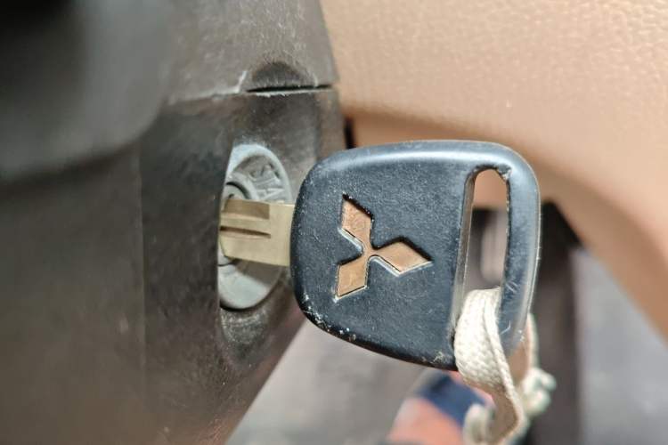 Used Dongfeng Xiaokang C37 2015 1.5L Standard II DK15-06 Vehicle Key
