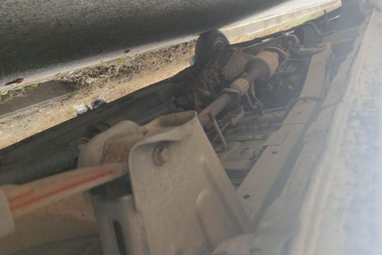 Used Dongfeng Xiaokang C37 2015 1.5L Standard II DK15-06 Chassis Rear Left