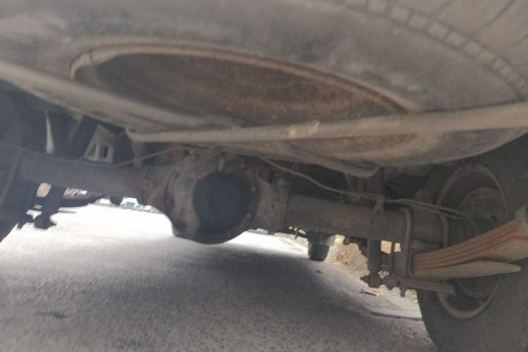 Used Dongfeng Xiaokang C37 2015 1.5L Standard II DK15-06 Chassis Rear