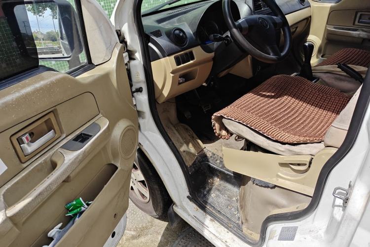 Used Dongfeng Xiaokang C37 2015 1.5L Standard II DK15-06 Driver Seat