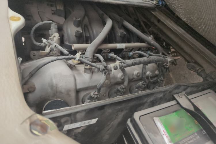 Used Dongfeng Xiaokang C37 2015 1.5L Standard II DK15-06 Engine Bay
